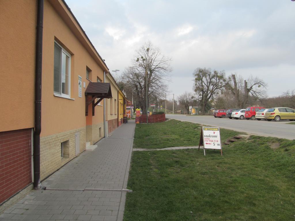 V Aleji - Ubytovani V Soukromi Valtice Exterior photo